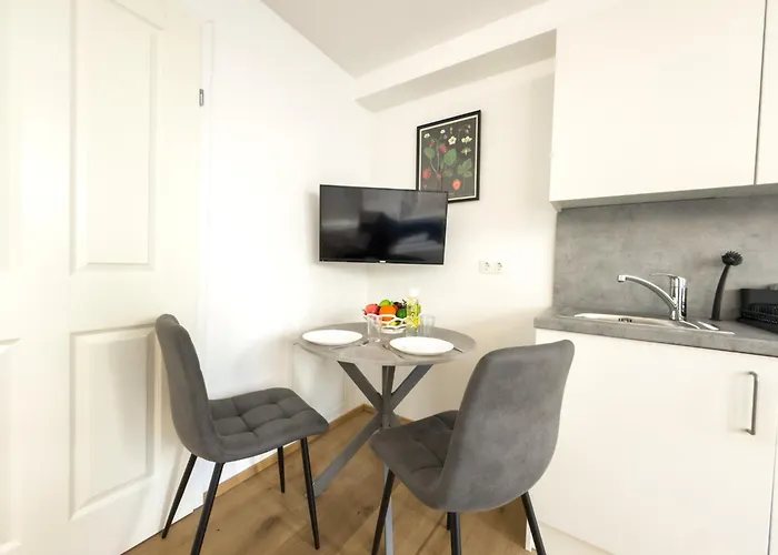 Aparthotel Hillside Living