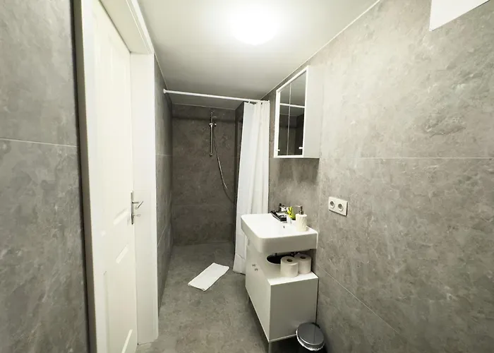 Hillside Living Apart Otel