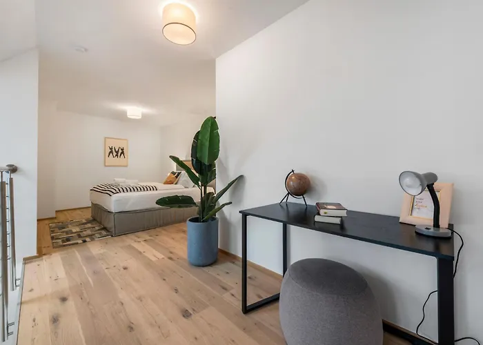Hillside Living Aparthotel 3*