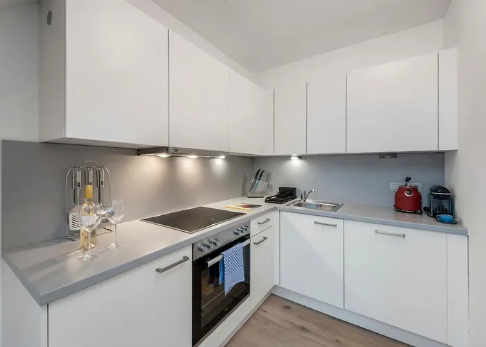 Hillside Living Aparthotel 3*
