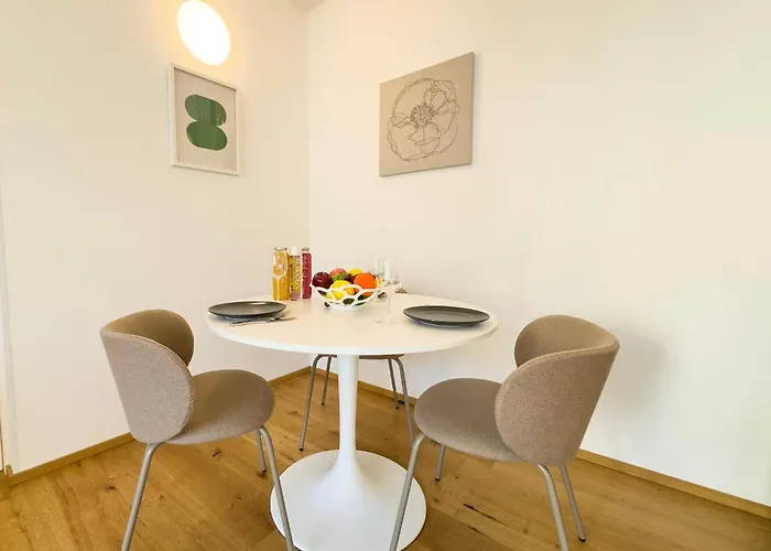 Hillside Living 3*
