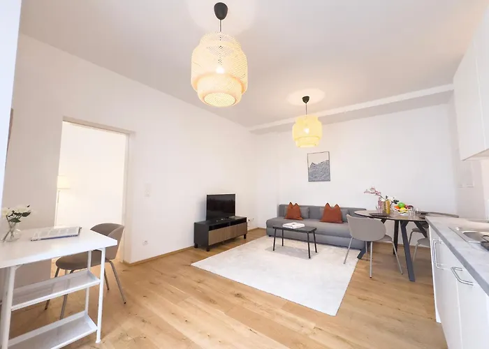 Hillside Living Aparthotel