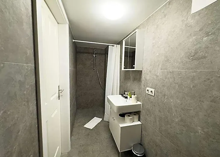 Hillside Living Aparthotel