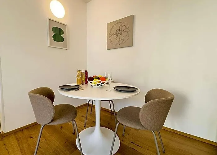 Hillside Living Aparthotel 3*
