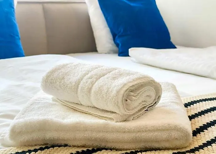 Aparthotel Hillside Living 3*